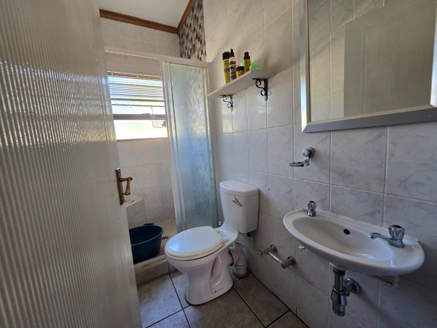 2 Bedroom Property for Sale in Langenhovenpark Free State